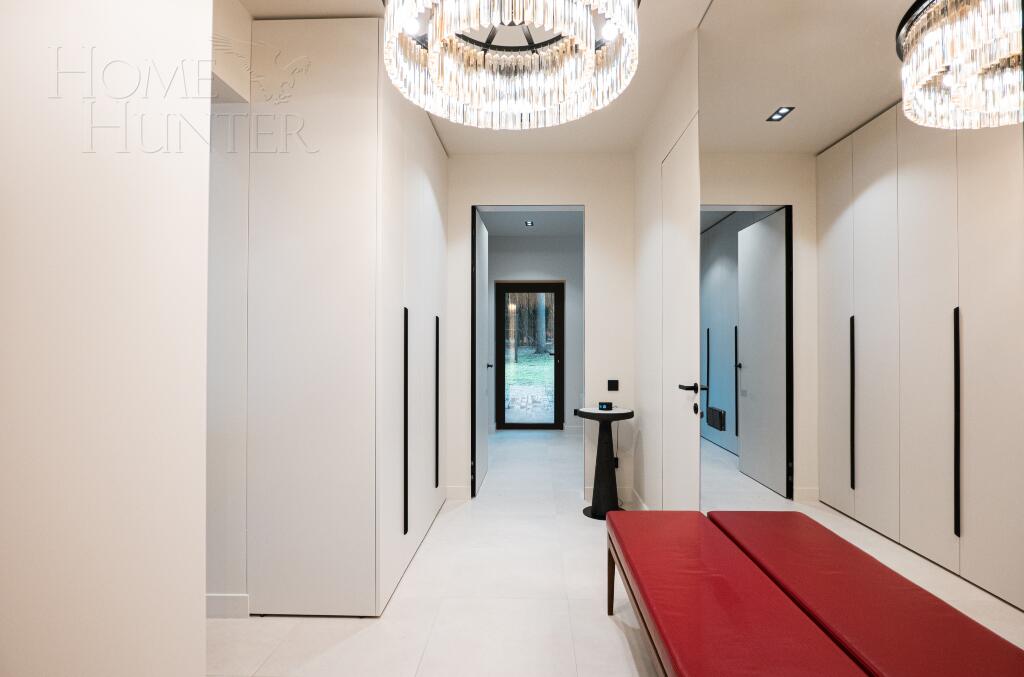 2-этажный коттедж 427 м² с отделкой