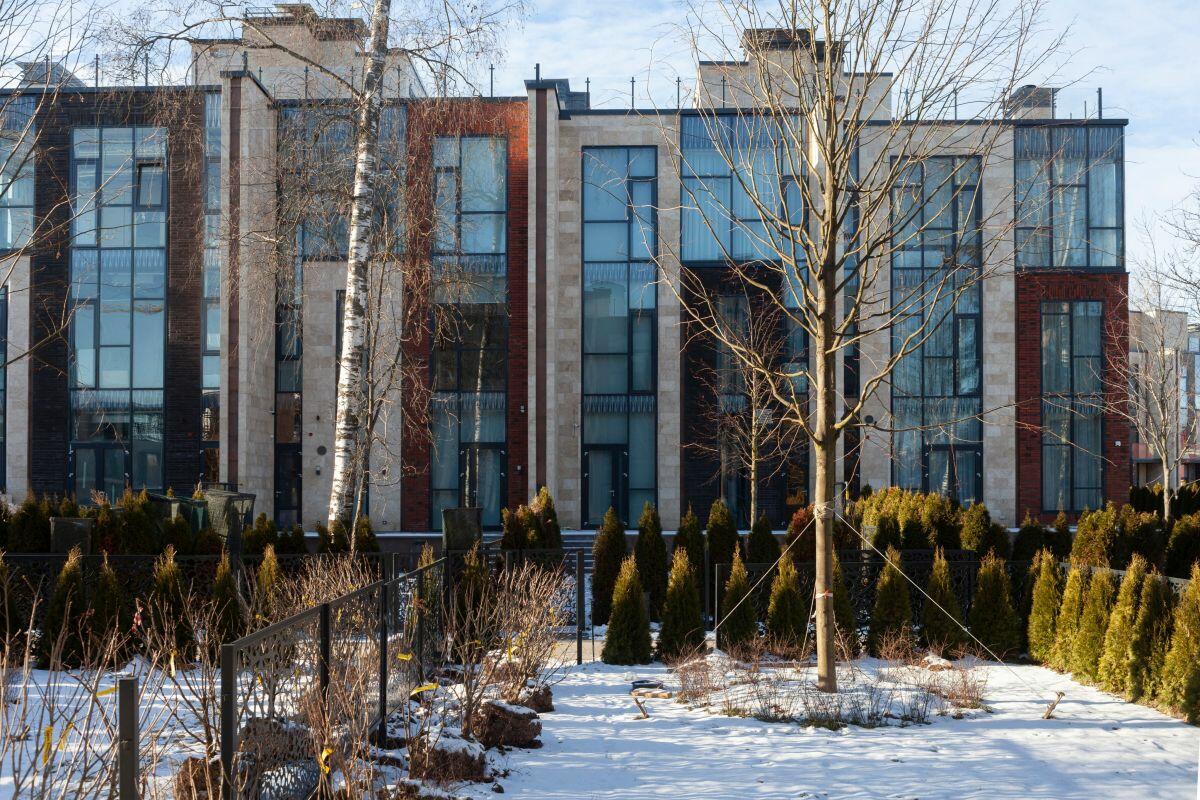 4-этажный таунхаус 278 м² с отделкой