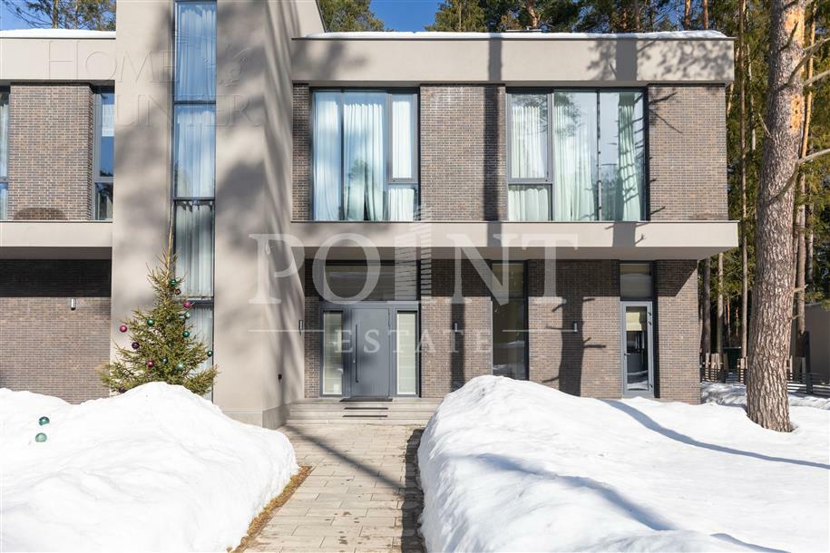 2-этажный коттедж 400 м² с отделкой