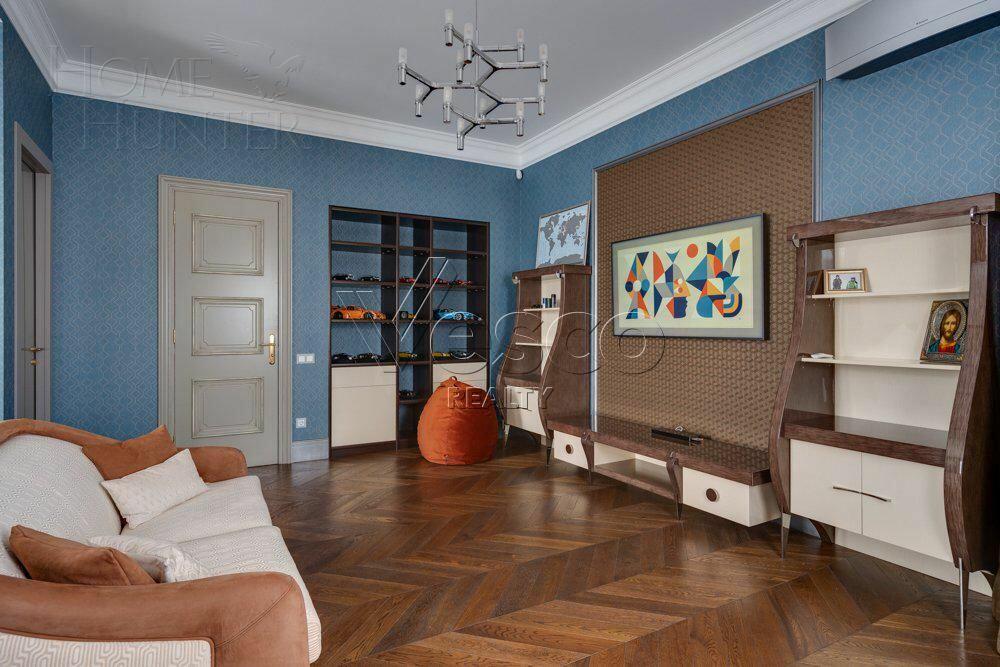 2-этажный коттедж 935 м² с отделкой