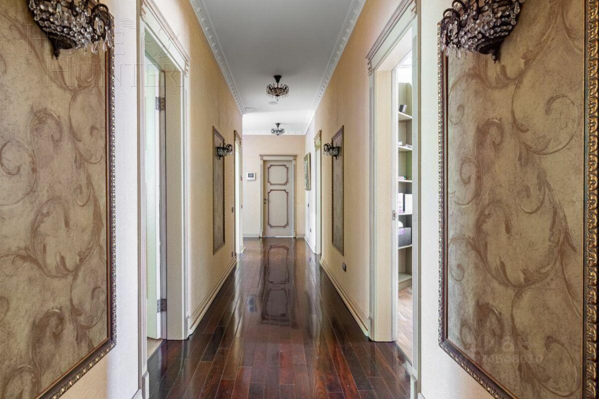 2-этажный коттедж 700 м² с отделкой