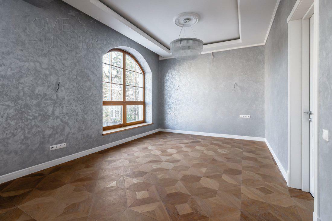 2-этажный коттедж 1 000 м² с отделкой