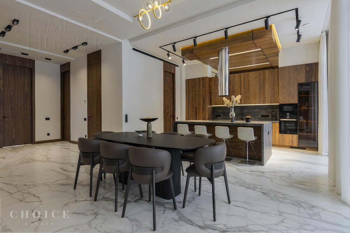 2-этажный коттедж 523 м² с отделкой