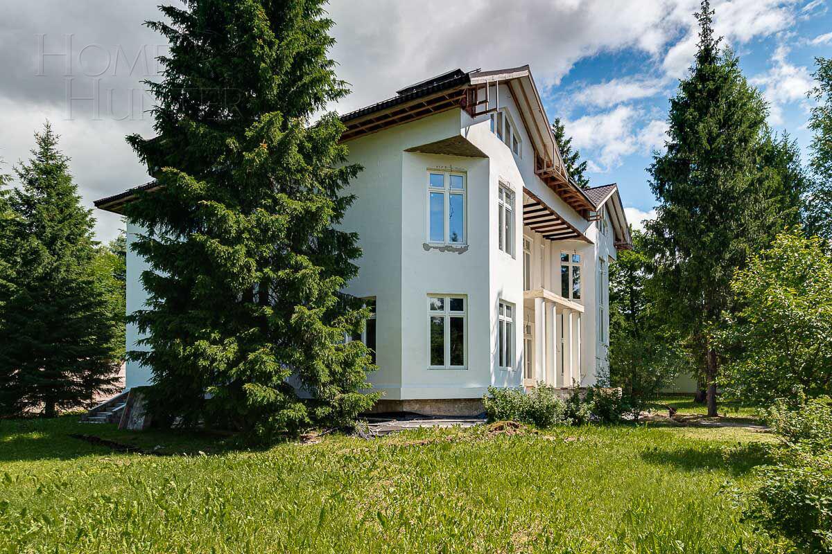 2-этажный коттедж 893 м² с отделкой