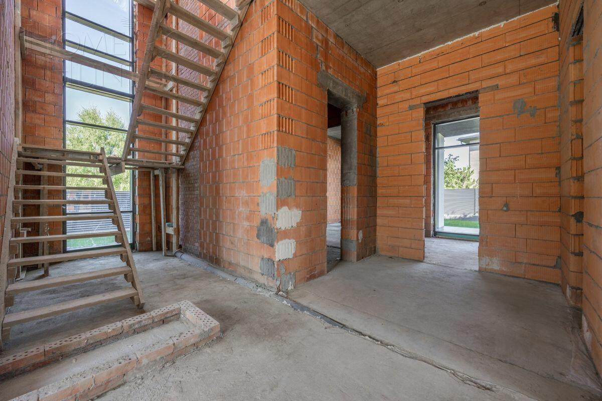 2-этажный коттедж 580 м² без отделки