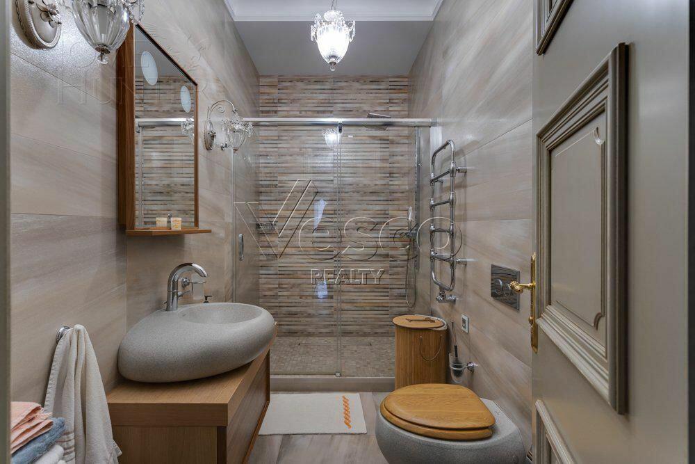 2-этажный коттедж 935 м² с отделкой