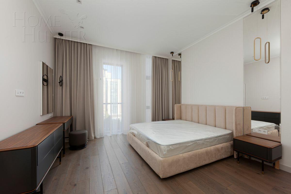 4-этажный таунхаус 278 м² с отделкой