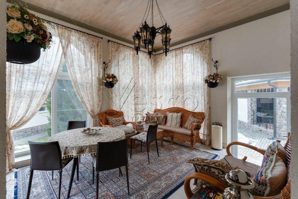 2-этажный коттедж 935 м² с отделкой