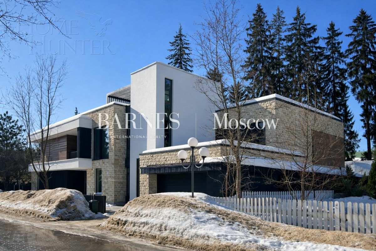 2-этажный коттедж 743 м² без отделки