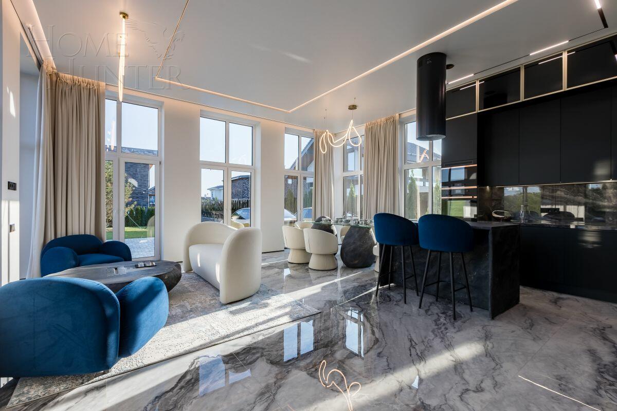 2-этажный коттедж 250 м² с отделкой