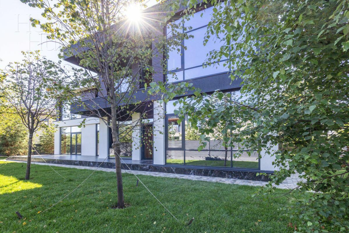 2-этажный коттедж 580 м² без отделки