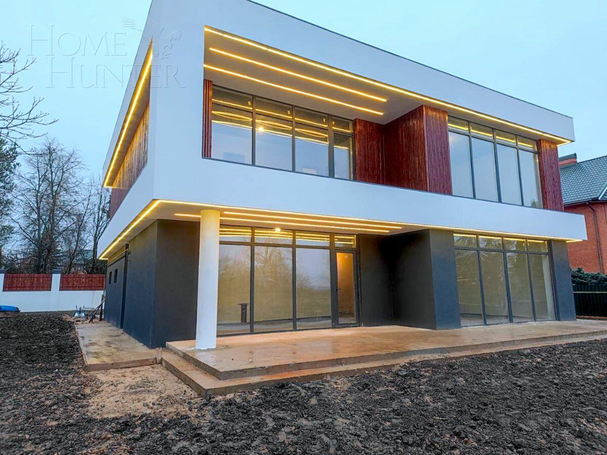 2-этажный коттедж 300 м² без отделки