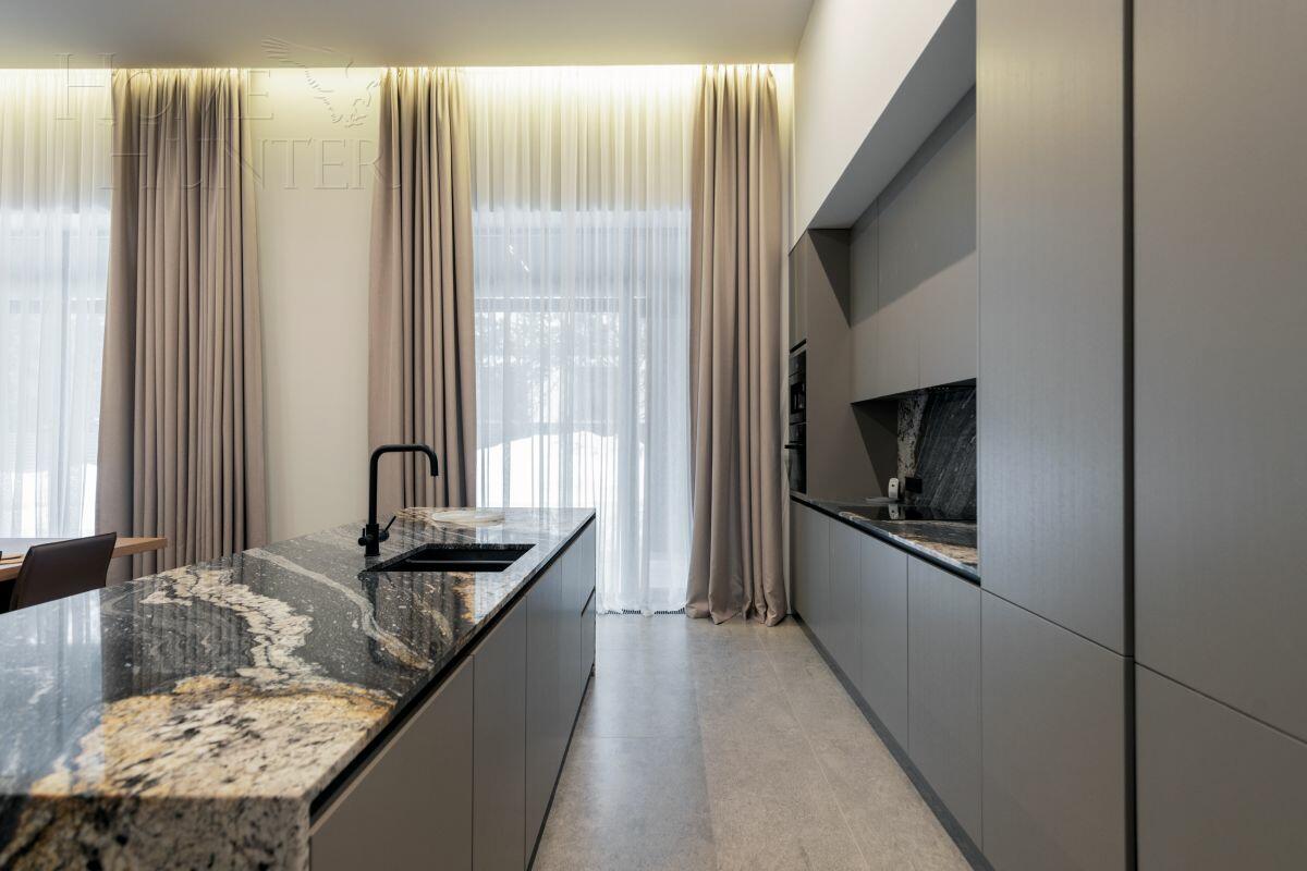2-этажный коттедж 500 м² с отделкой