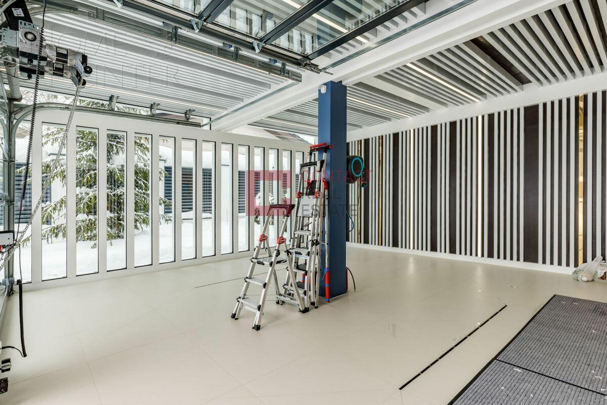 2-этажный коттедж 836 м² с отделкой