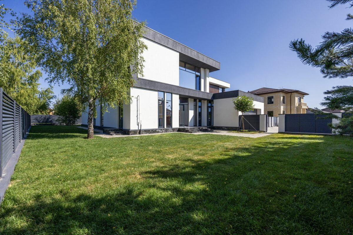 2-этажный коттедж 580 м² без отделки