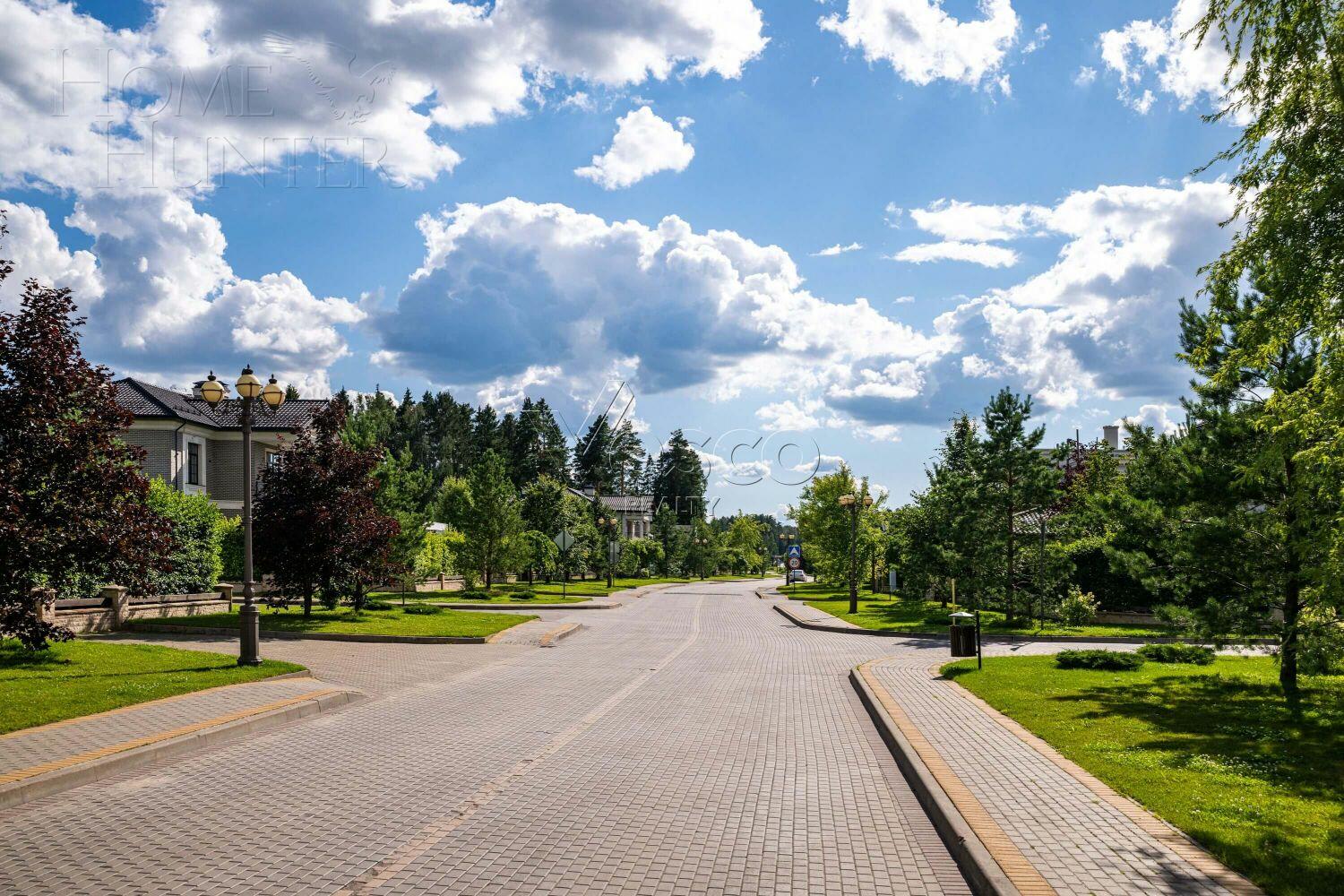 Участок 10 сот. в охраняемом поселке