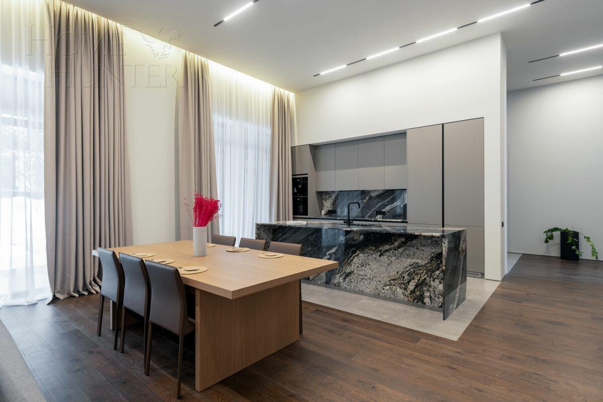 2-этажный коттедж 500 м² с отделкой