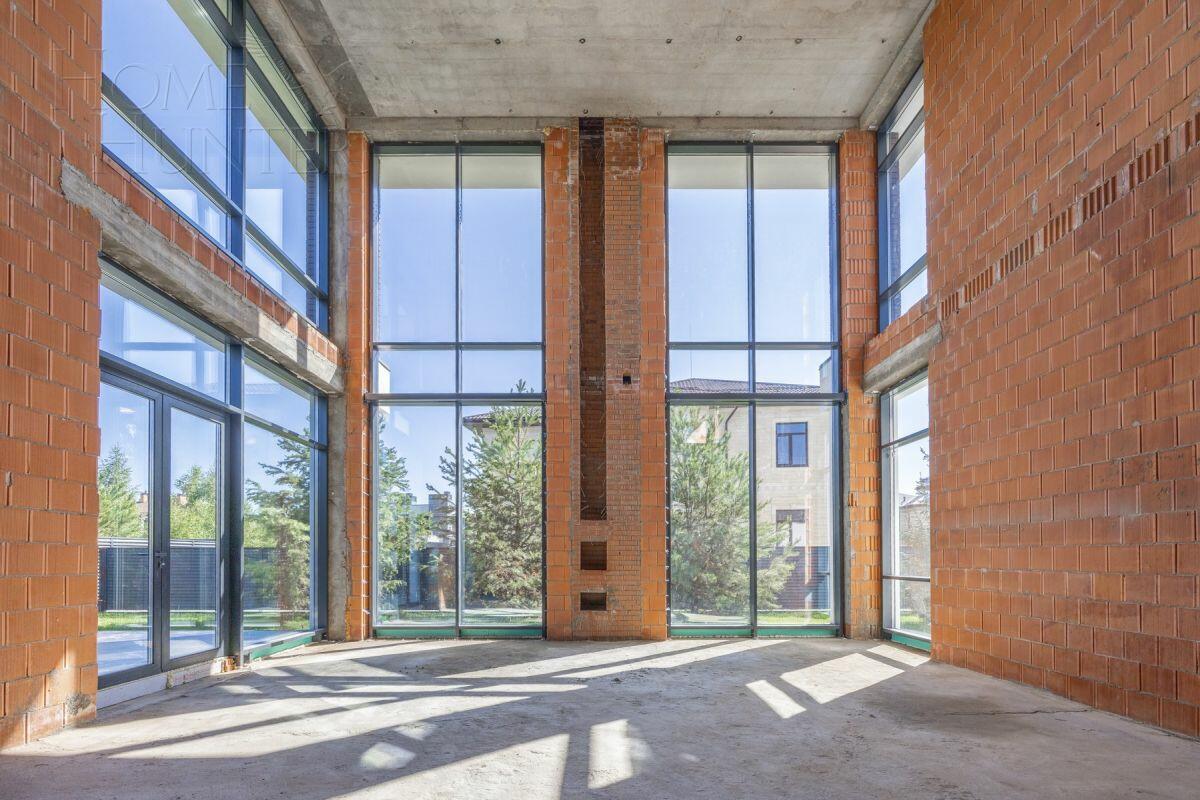 2-этажный коттедж 580 м² без отделки