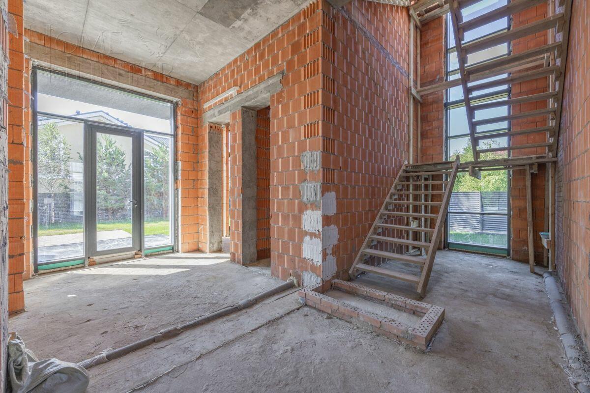 2-этажный коттедж 580 м² без отделки