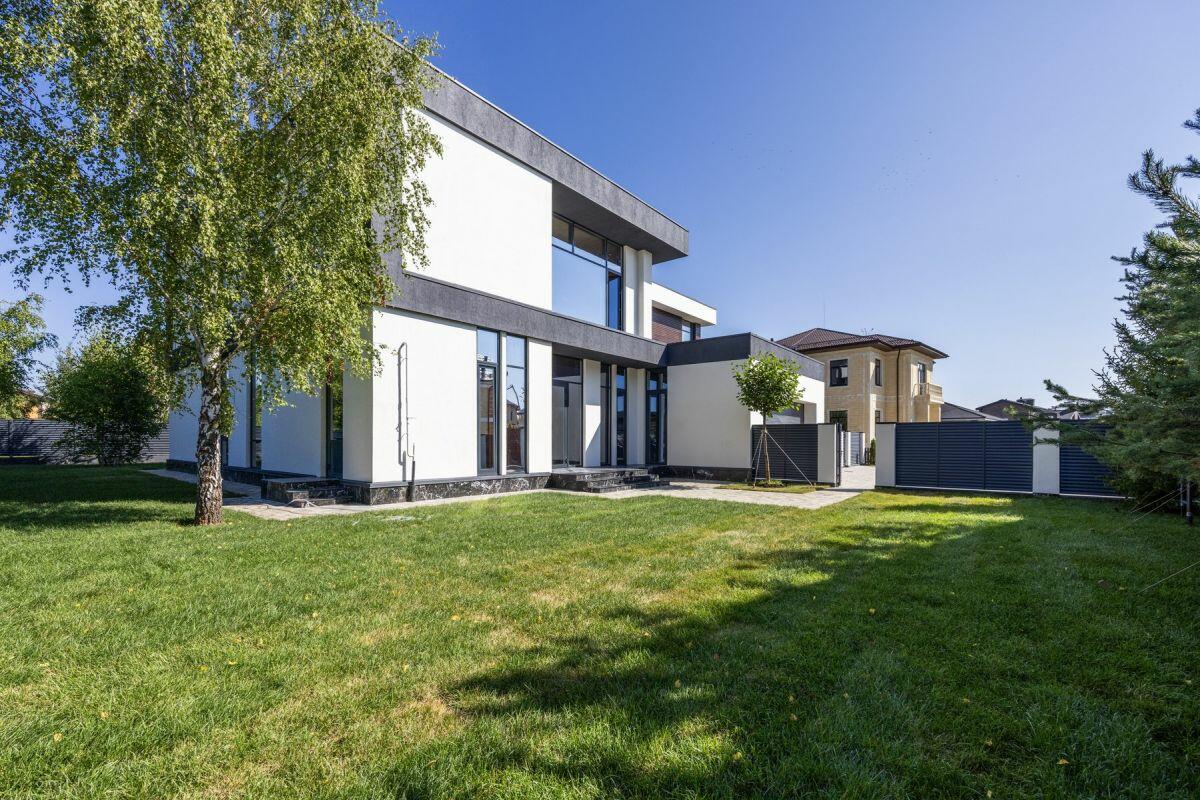 2-этажный коттедж 580 м² без отделки