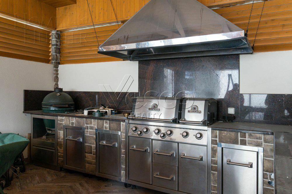 2-этажный коттедж 935 м² с отделкой