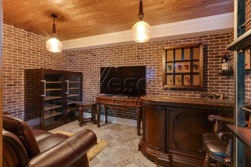 2-этажный коттедж 935 м² с отделкой