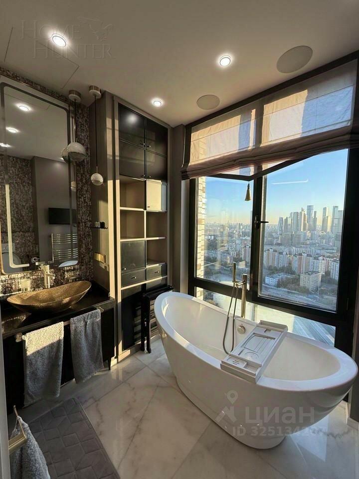 2-КОМН. КВАРТИРА С ОТДЕЛКОЙ 66.4 М² НА 35 ЭТАЖЕ