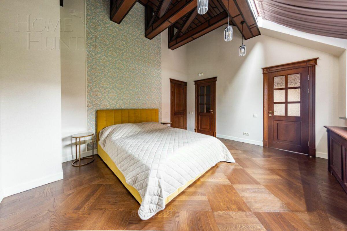 2-этажный таунхаус 320 м² с отделкой