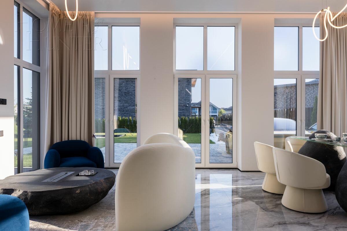 2-этажный коттедж 250 м² с отделкой