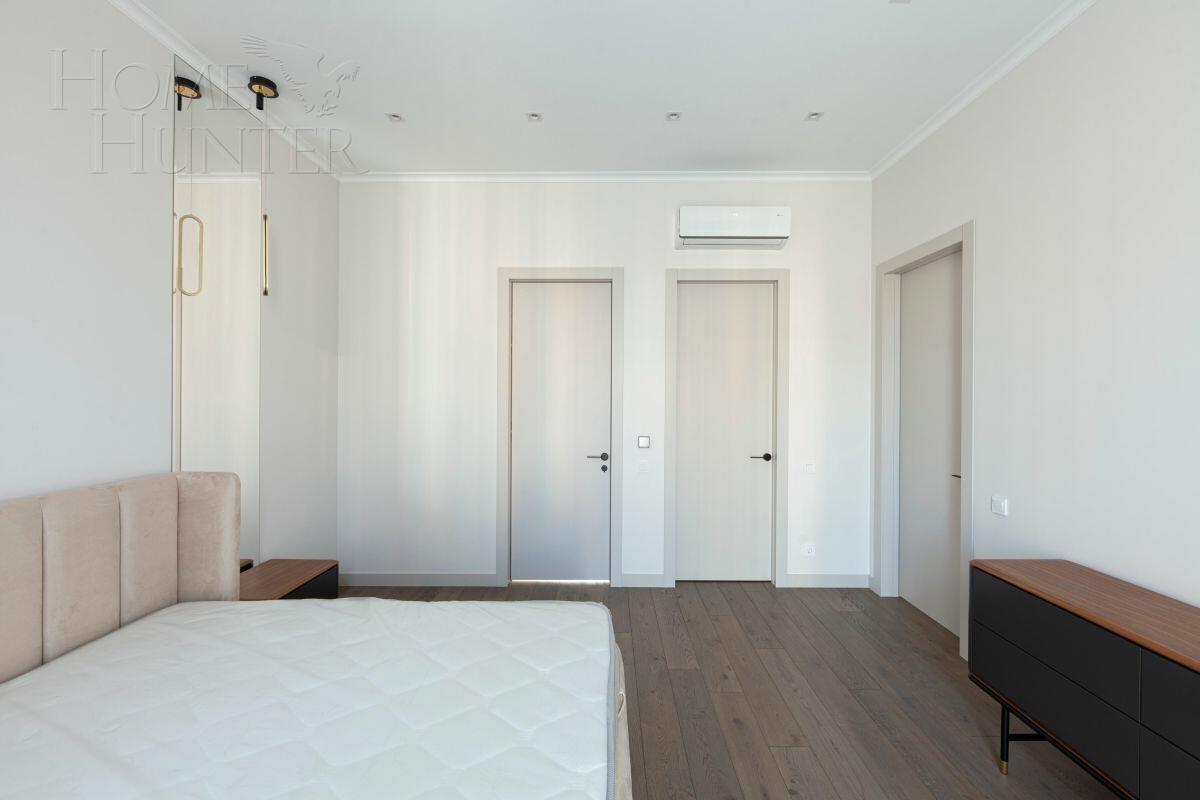 4-этажный таунхаус 278 м² с отделкой