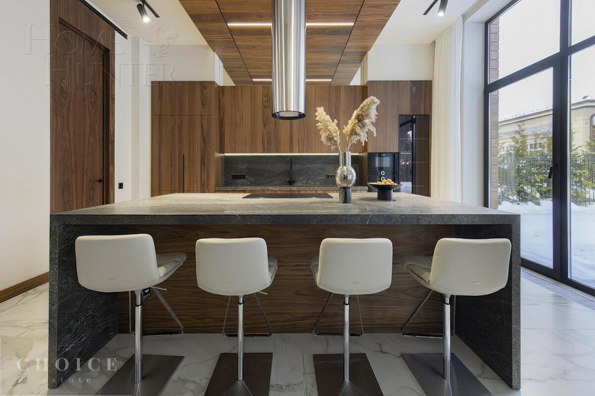 2-этажный коттедж 523 м² с отделкой