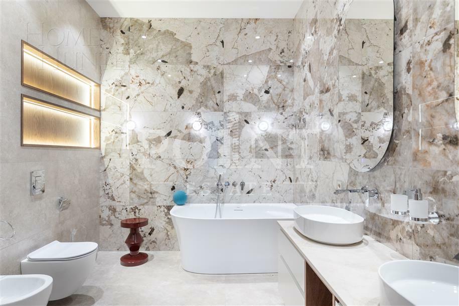2-этажный коттедж 400 м² с отделкой
