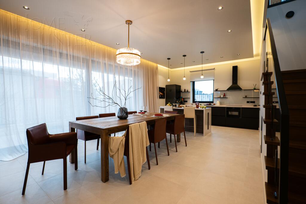 2-этажный коттедж 427 м² с отделкой