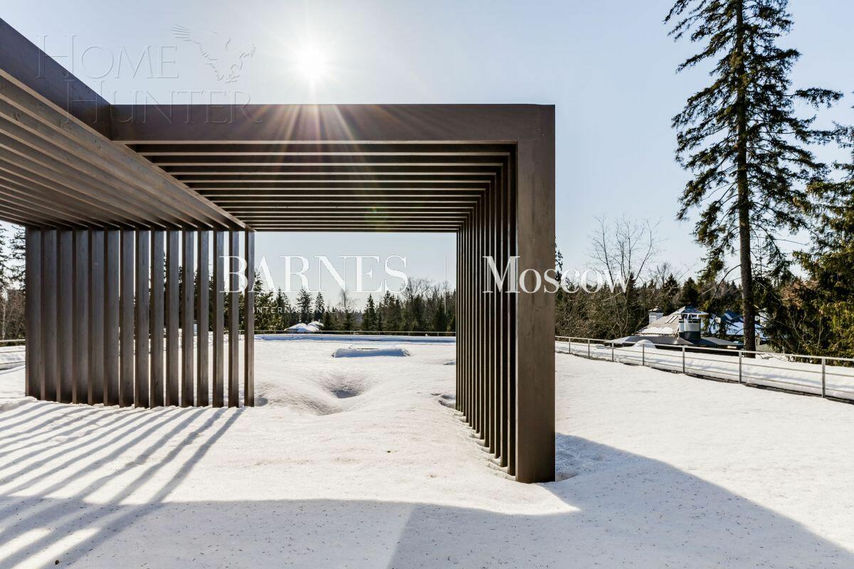 2-этажный коттедж 743 м² без отделки