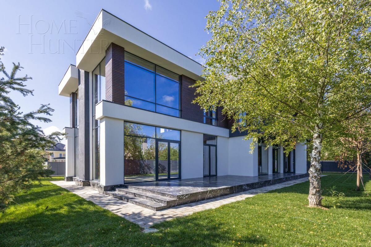 2-этажный коттедж 580 м² без отделки