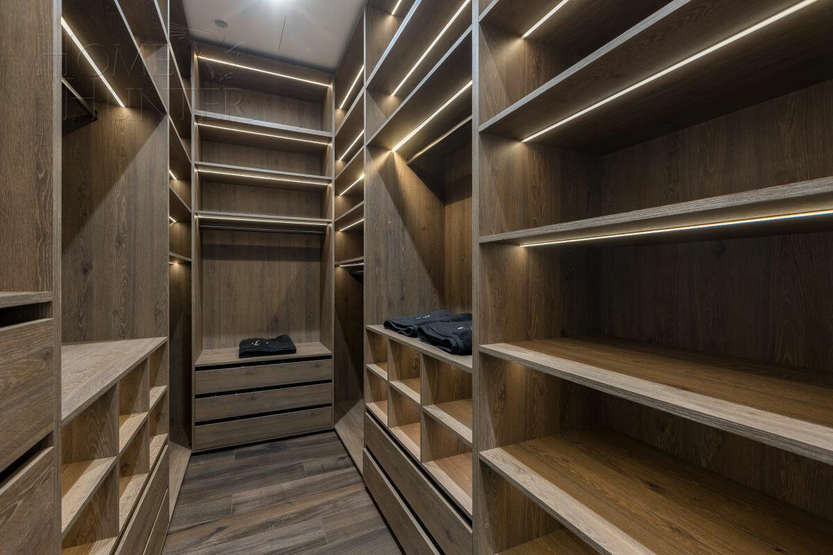 2-этажный коттедж 250 м² с отделкой