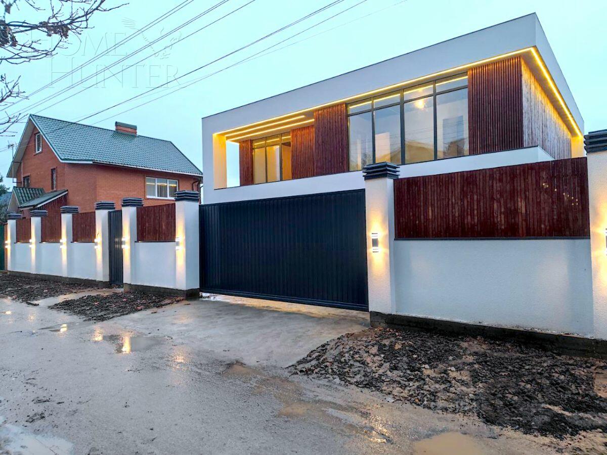 2-этажный коттедж 300 м² без отделки