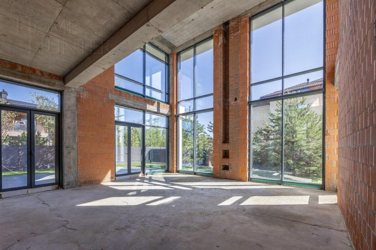 2-этажный коттедж 580 м² без отделки