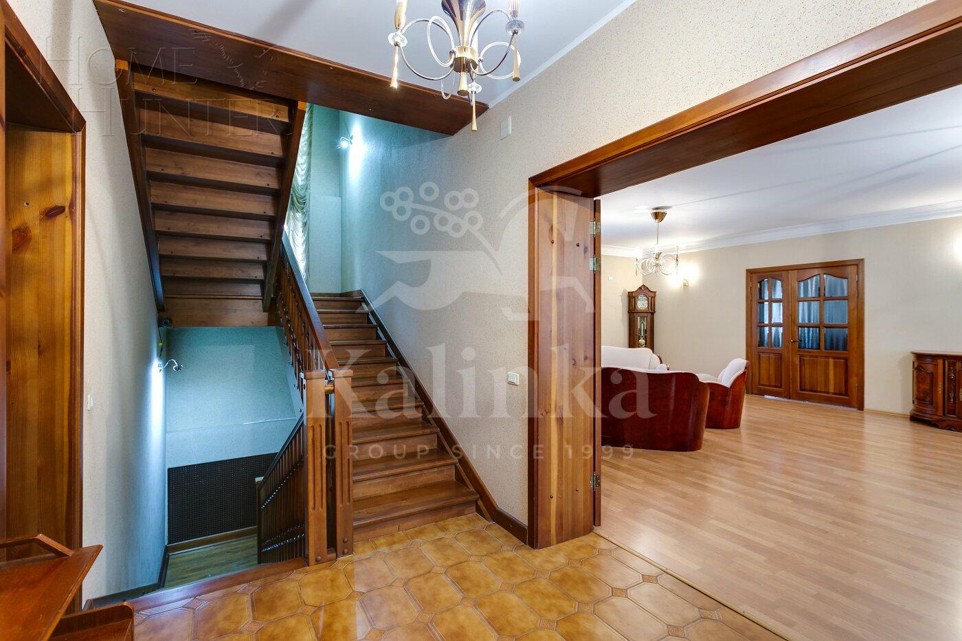 2-этажный коттедж 730 м² с отделкой