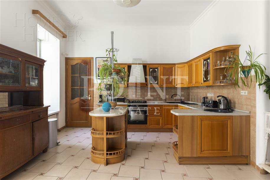 5-КОМН. КВАРТИРА С ОТДЕЛКОЙ 222.8 М² НА 3 ЭТАЖЕ