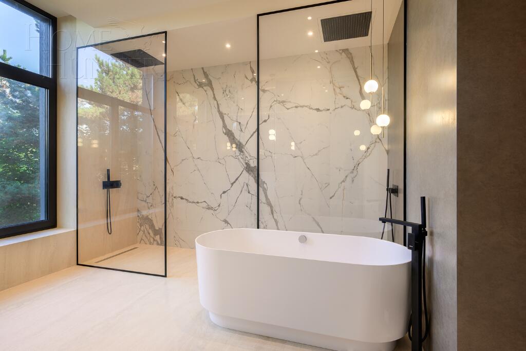 2-этажный коттедж 747 м² с отделкой