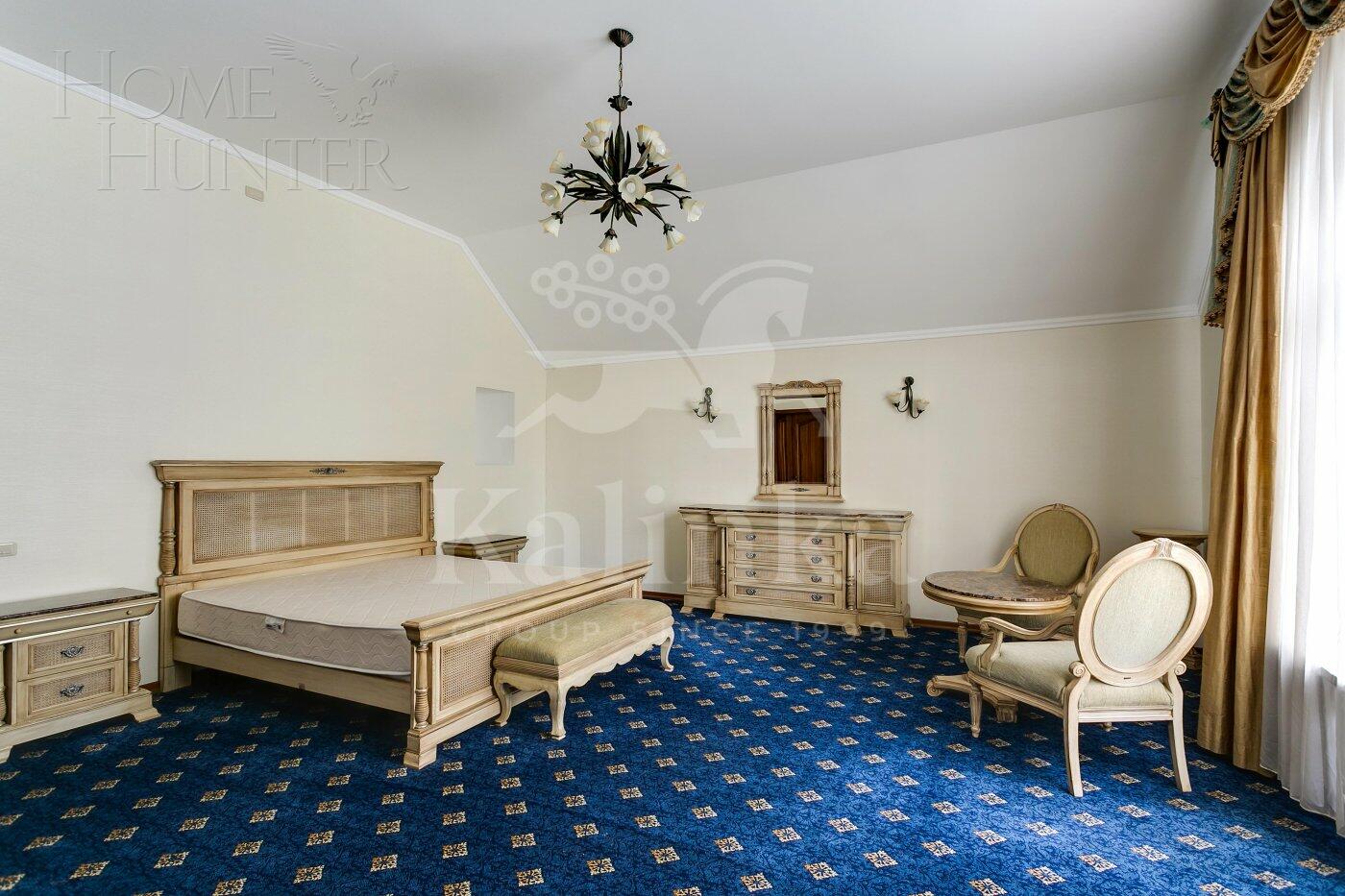 2-этажный коттедж 730 м² с отделкой