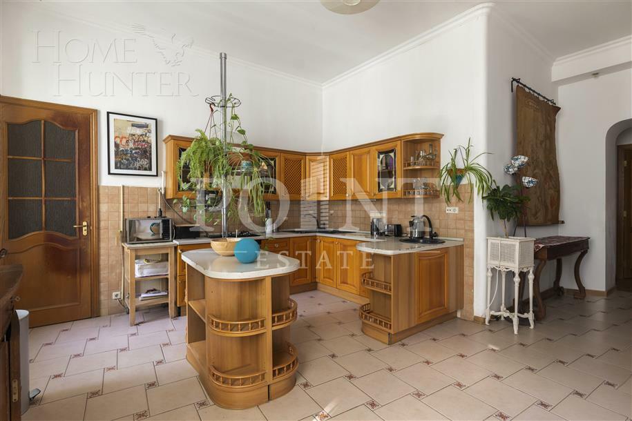 5-КОМН. КВАРТИРА С ОТДЕЛКОЙ 222.8 М² НА 3 ЭТАЖЕ