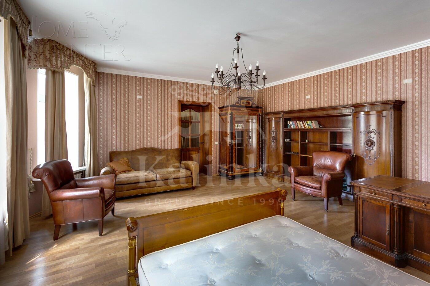 2-этажный коттедж 730 м² с отделкой