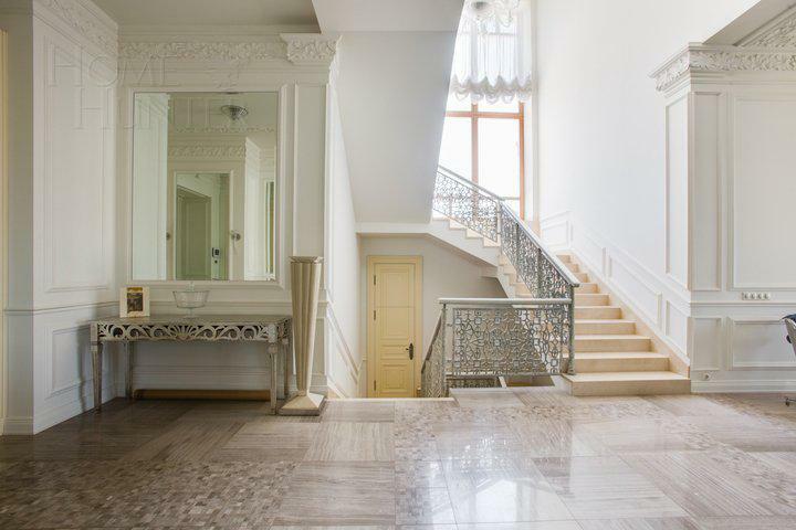 2-этажный коттедж 1 110 м² с отделкой