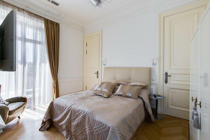 2-этажный коттедж 1 110 м² с отделкой