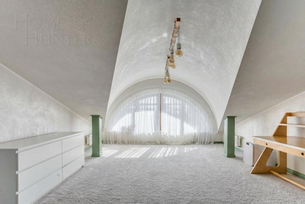 3-этажный коттедж 556 м² с отделкой