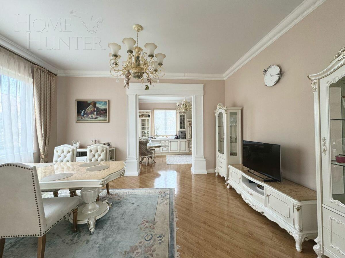 3-этажный коттедж 800 м² с отделкой