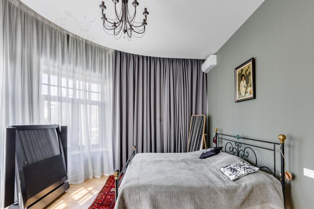 3-этажный коттедж 556 м² с отделкой