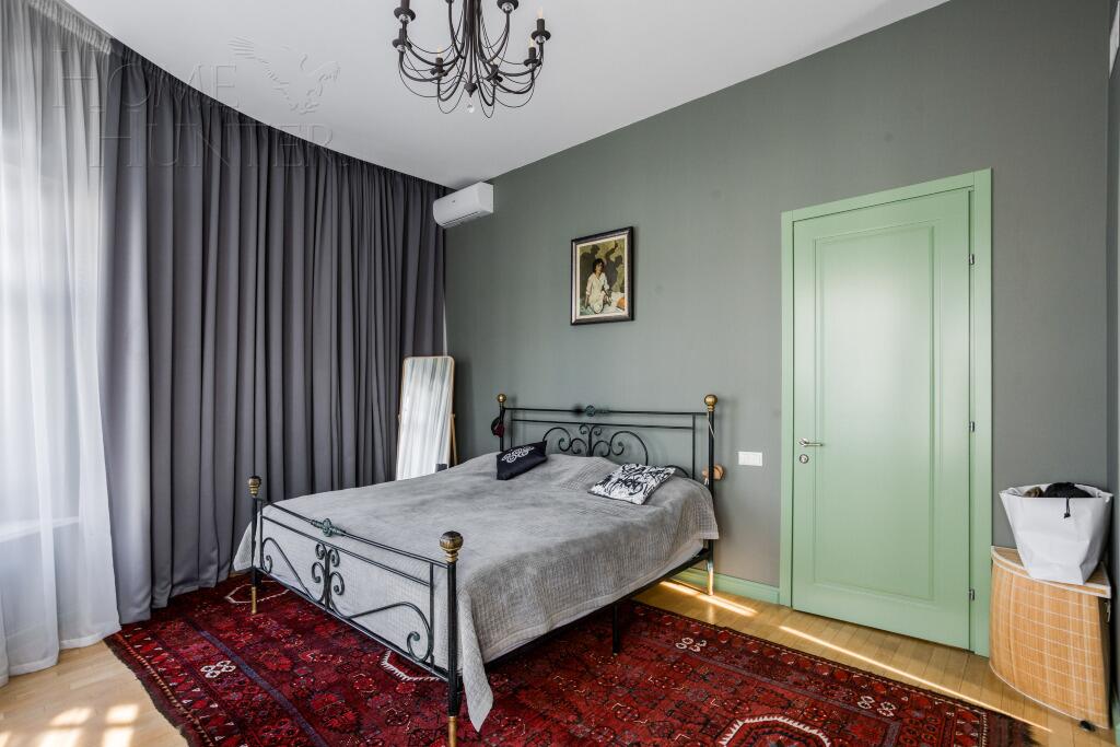 3-этажный коттедж 556 м² с отделкой